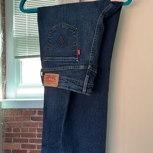 Levi’s dark wash straight leg jeans